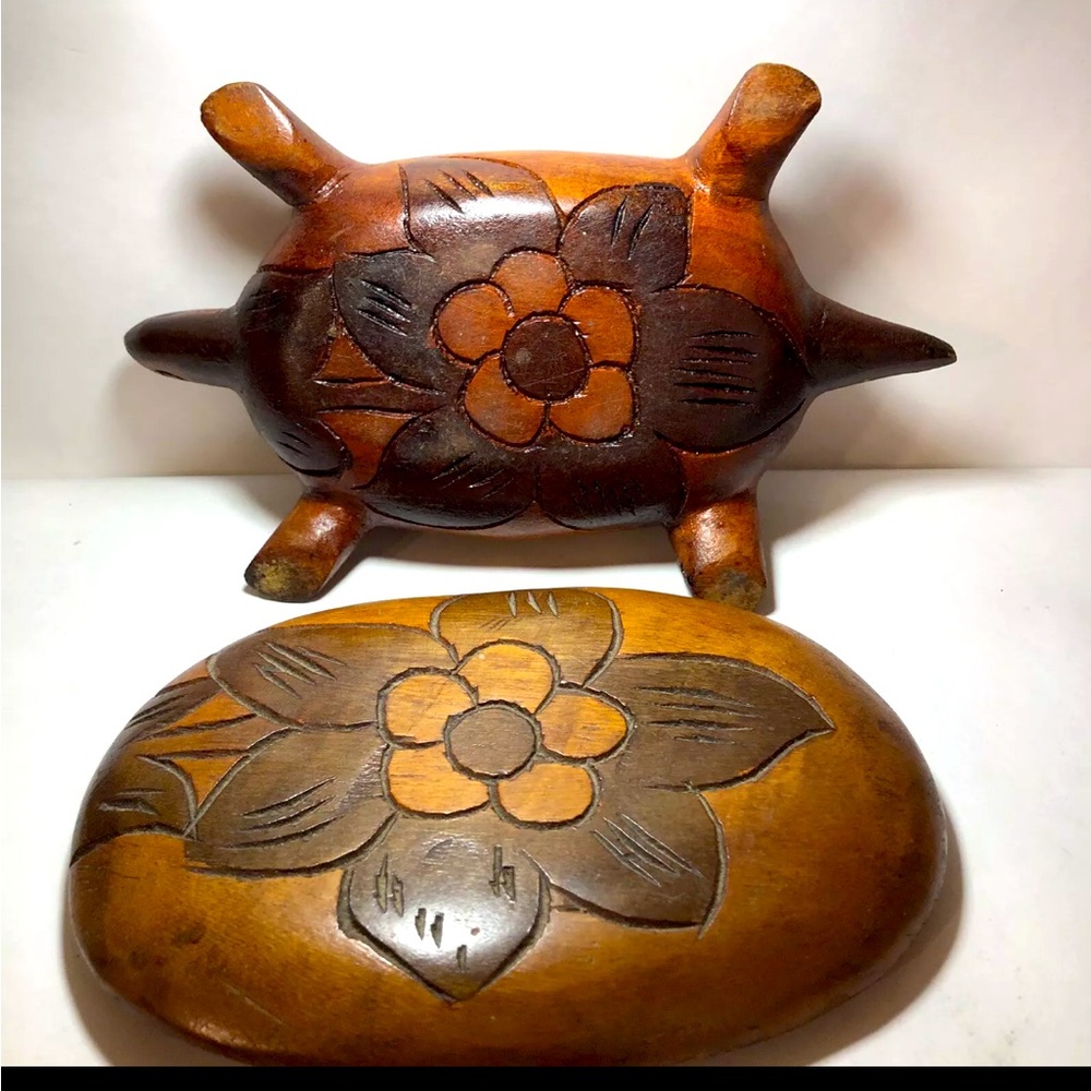 Vintage Lidded Valet Hand Carved Wooden Turtle Decor